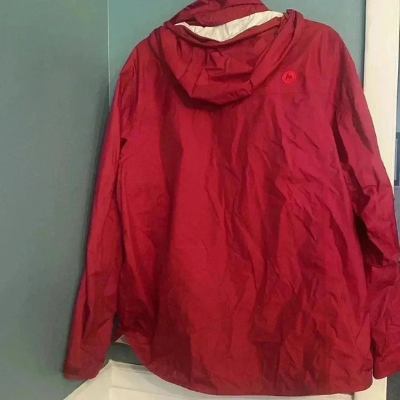 Marmont red rain jacket - medium - note some wear inside - lots of pockets - Picture 10 of 12
